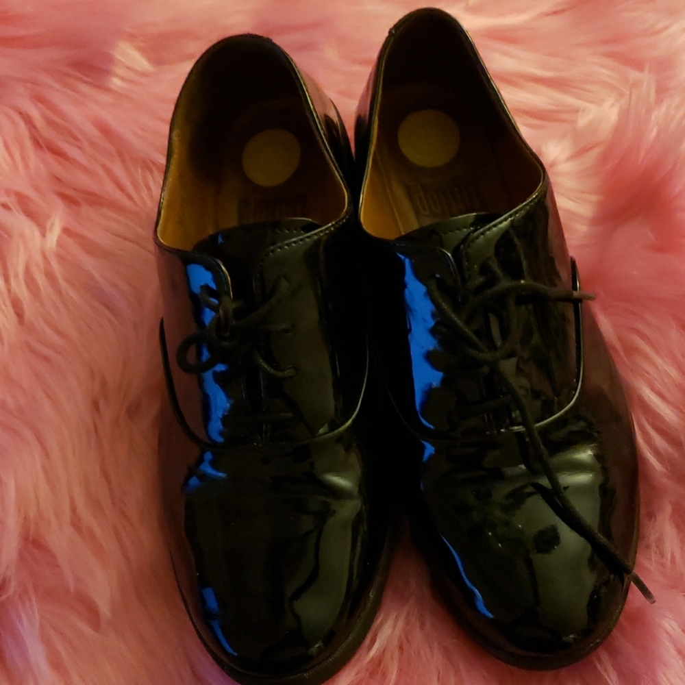 Fitflop | Patent Black Premium Leather Oxfords